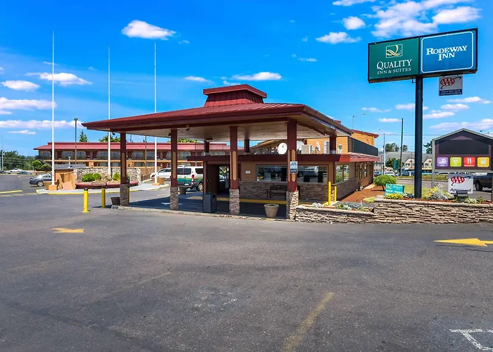 Motels Quality Inn & Suites Airport