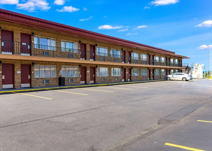 Motels Quality Inn & Suites Airport