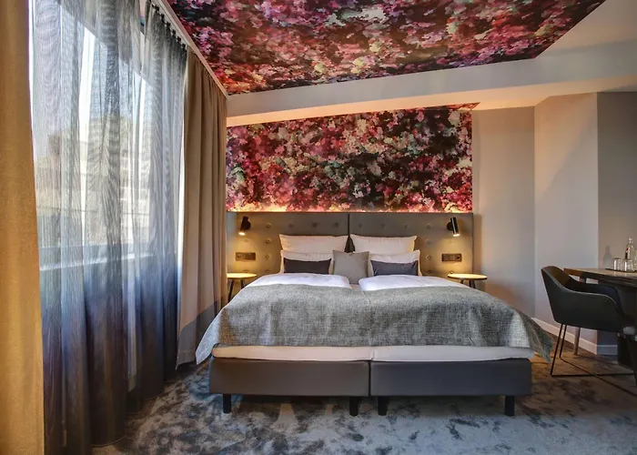  Vienna House Easy By Wyndham Hamburg City