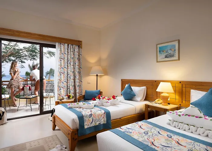Luxury hotel only: Three Corners Fayrouz Plaza Beach Resort
