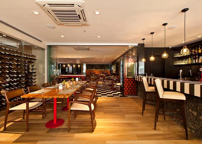 Esuites Savassi Toscanini Belo Horizonte