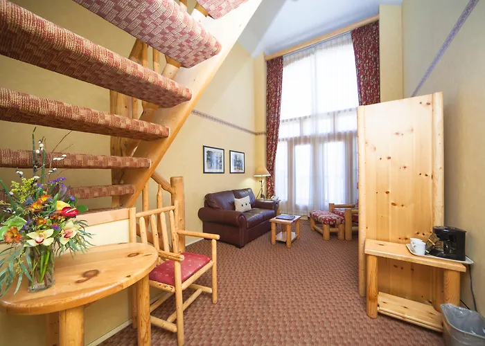 Boutique hotel only: Brewster Mountain Lodge