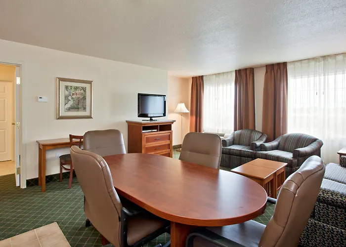Motel: Staybridge Suites - Calgary Airport By Ihg