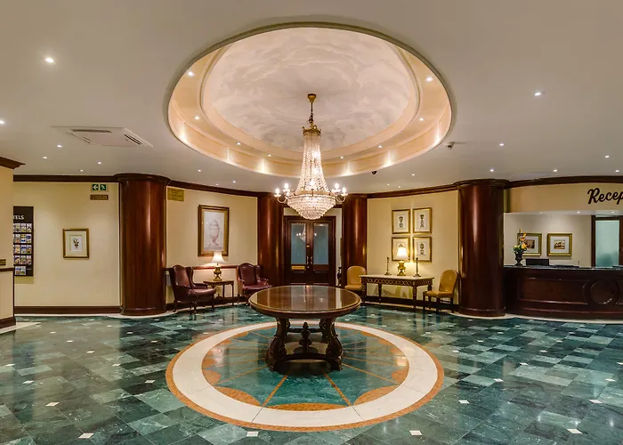 Strandhotel: The Edward