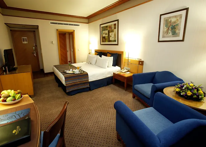 Crowne Plaza By Ihg