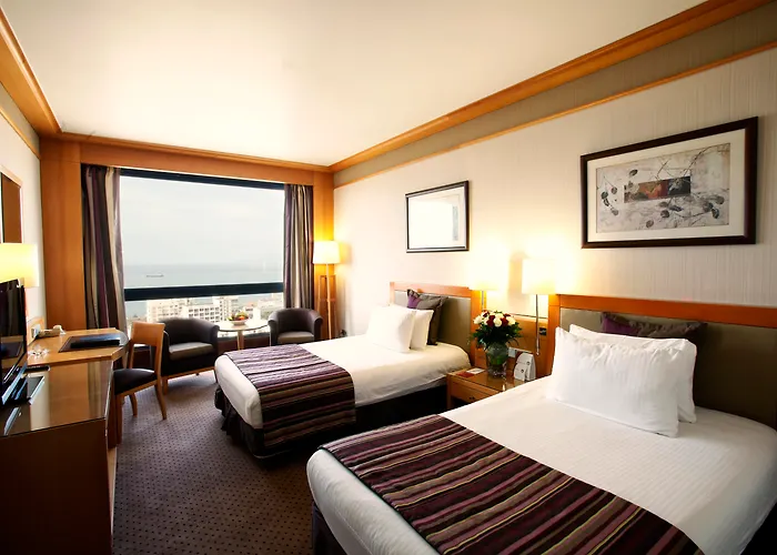 Crowne Plaza By Ihg