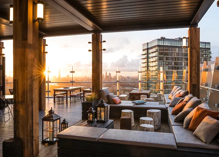 Luxury hotel only: Novotel London Canary Wharf