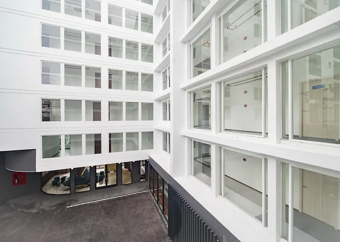 Amber Sukhumvit 85