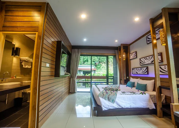 Hotel de playa: Chaokoh Phi Phi Hotel And Resort- Sha Extra Plus
