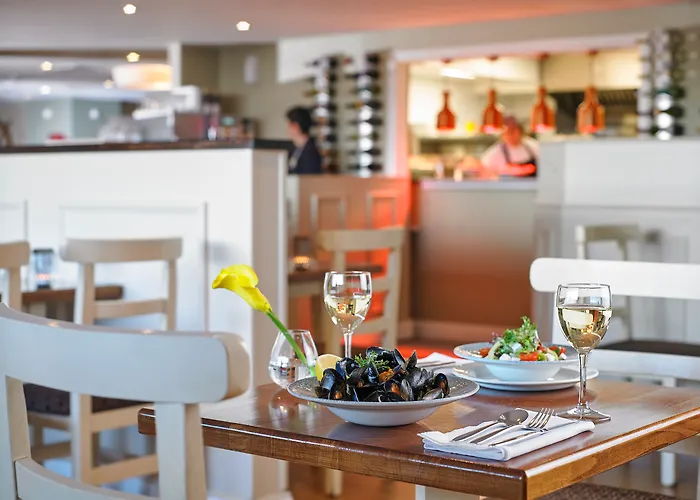 Hotel suites Westport Coast