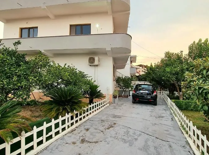 Guest House Vila Elezi