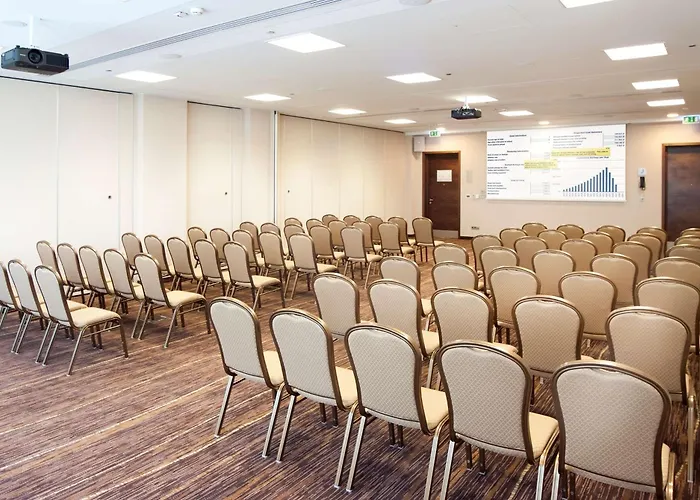 Hotel dichtbij College: Hilton Garden Inn Krakow