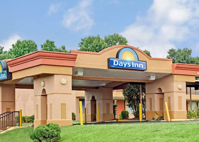 Cheap hotel: Days Inn By Wyndham Durham/Near Duke University