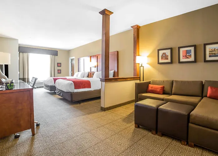 Motel: Comfort Suites Moab Near Arches National Park