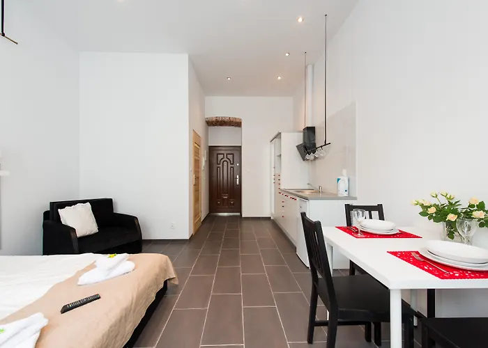 3-Sterne-Hotel: Happy Tower