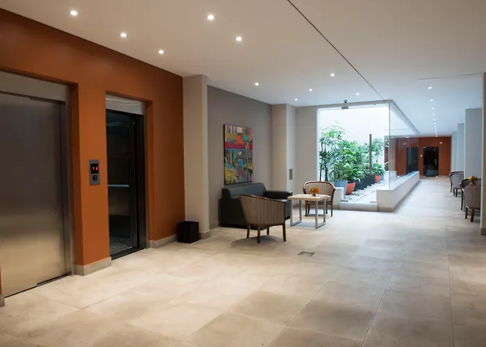 Hotel con piscina: ARC Arenales Studios&Suites