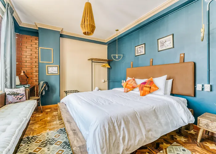 Central hotel: 