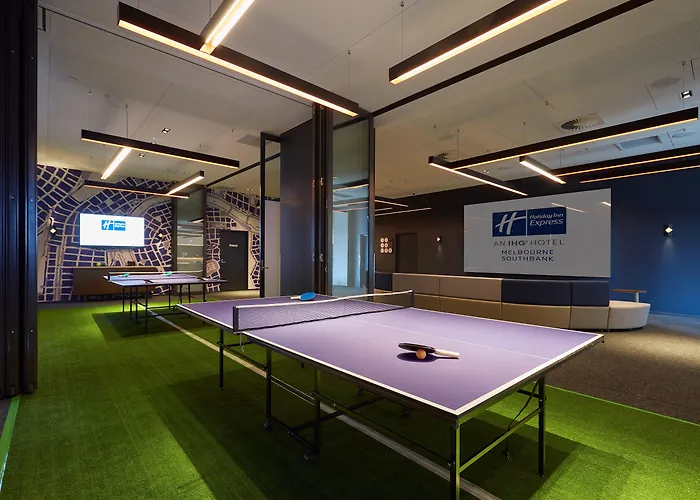 Pet Friendly hotel: Holiday Inn Express Melbourne Southbank By Ihg