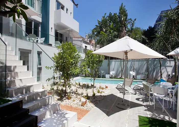 Resort: Zest Boutique Hotel By The Living Journey Collection