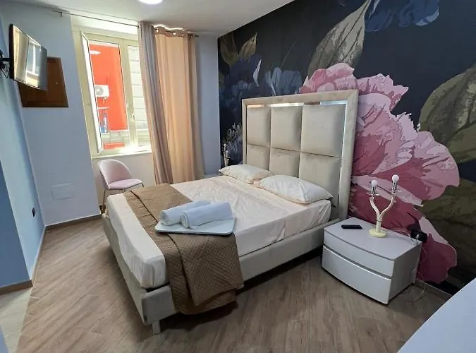 Hotel vicino al College: In Piazzetta