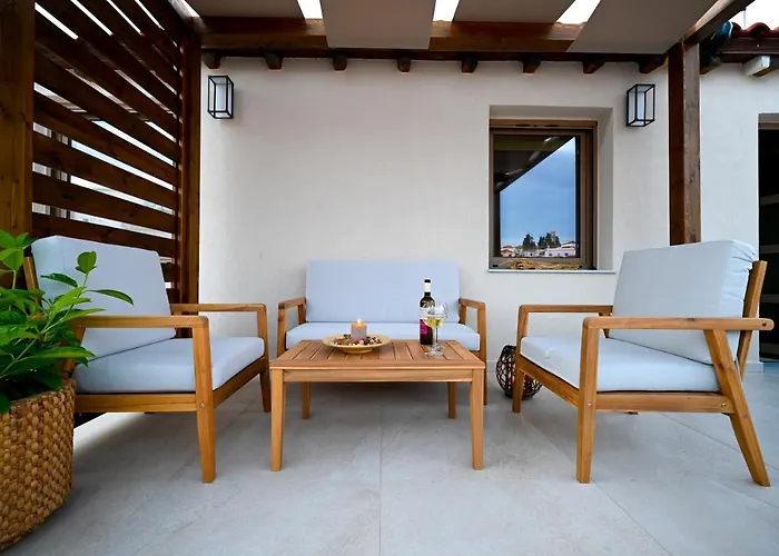 Airport Hotel: Eumorphia Studios & Apartments
