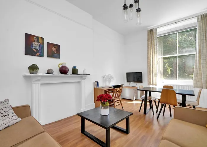Vacation rental: Bedford Place Hostels