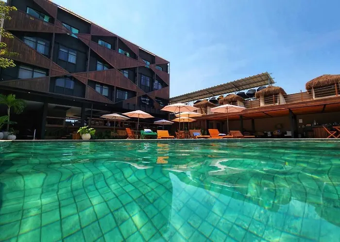 Hôtel 4 étoiles: Hotel Be Loft Lounge