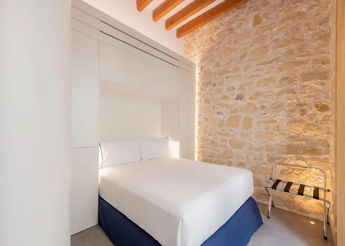Hotel cerca del colegio: Tandem Pórtico Alicante Suites