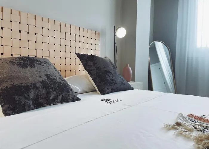 Apartamentos Martalia Namar centro