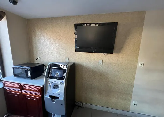 Atlantic Motor Inn