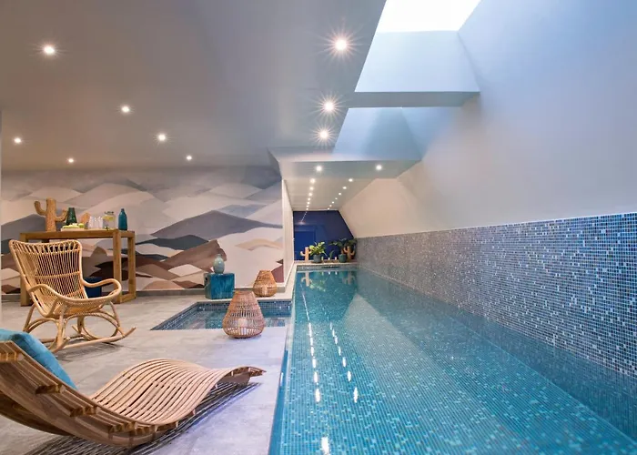 Boutique hotel only: Hotel Parister Piscine & Spa