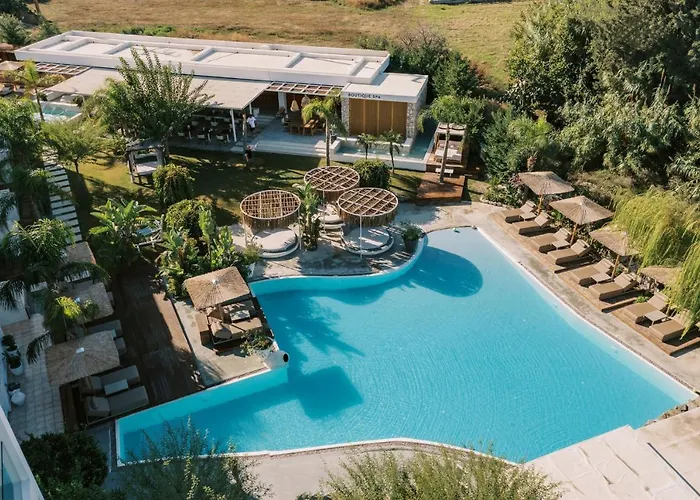 Hotels with tennis Kouros Exclusive & Suites - Adults Only