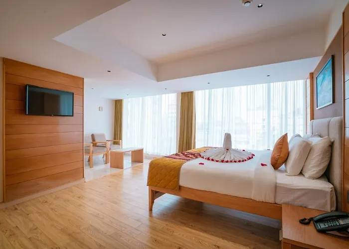Resort: Townbridge Hotels & Suites