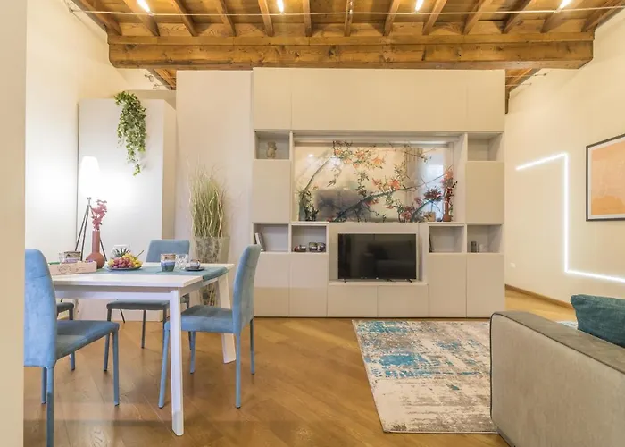 La villa: Tuscus Apartments