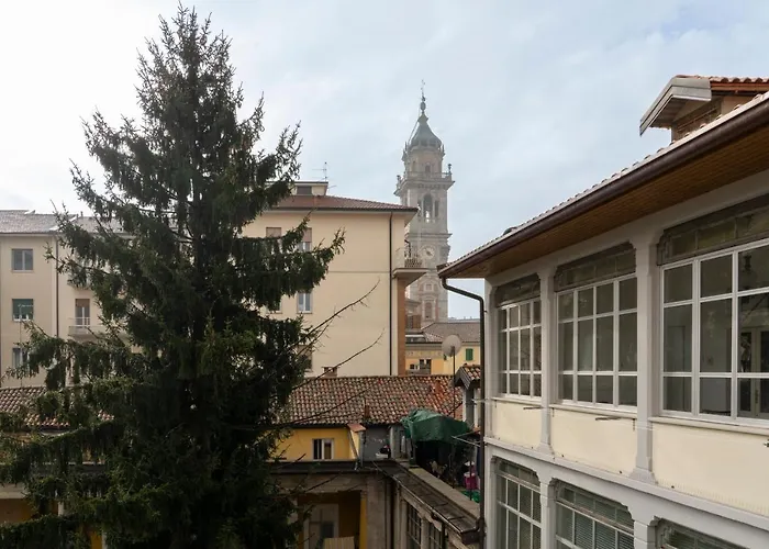 La villa: Varese Suites