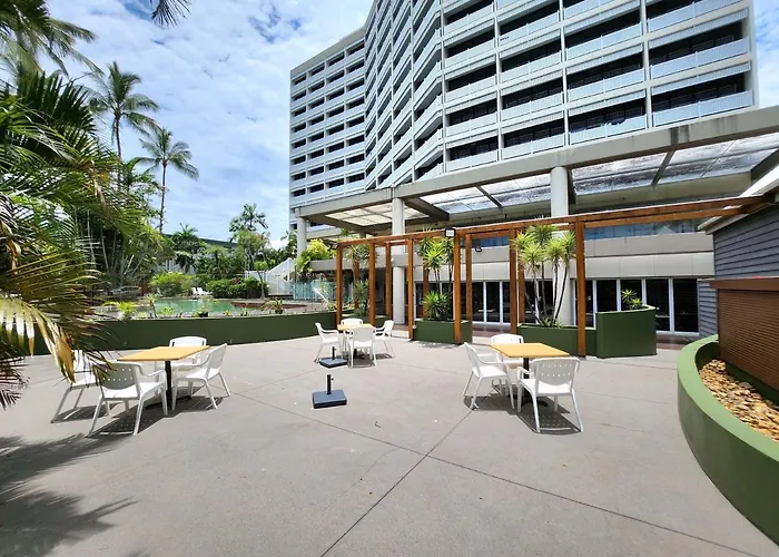 Cairns Luxury Waterfront