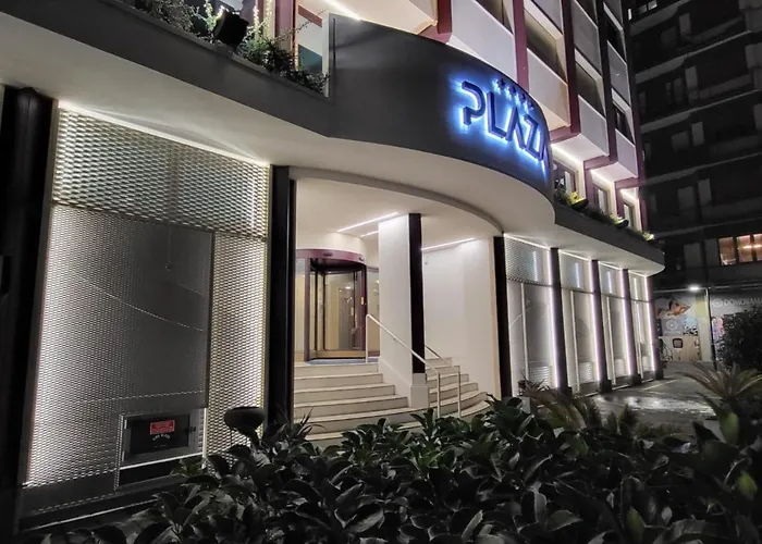  Plaza