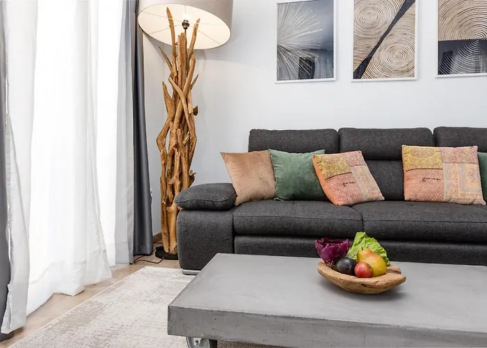  Pinzon Studios & Penthouse
