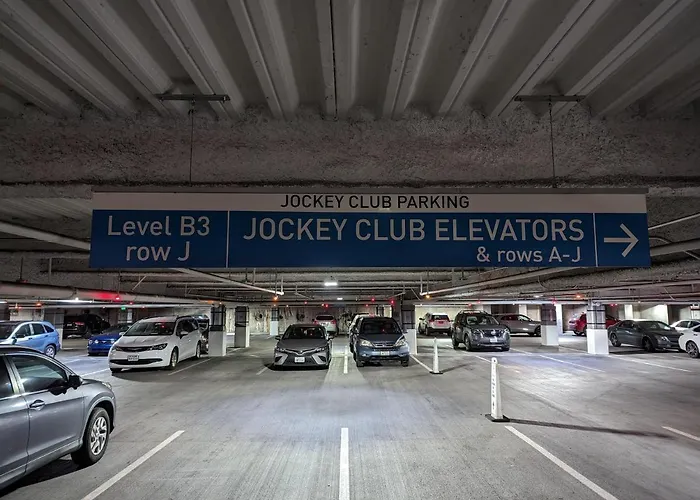Suites At Jockey Club