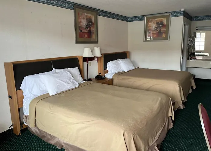 Cheap hotel: Southern Lodge