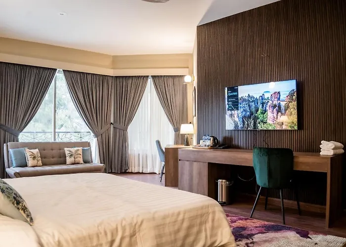 Ping Pong hotel: Hillside Residence E-7 By Paramount Hospitality