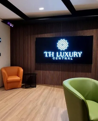 Albergo economico: Th Luxury Central