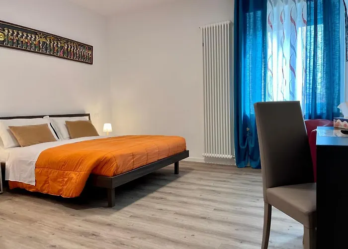  Verona Rooms 109