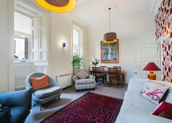 All Vacation Rentals West George Street