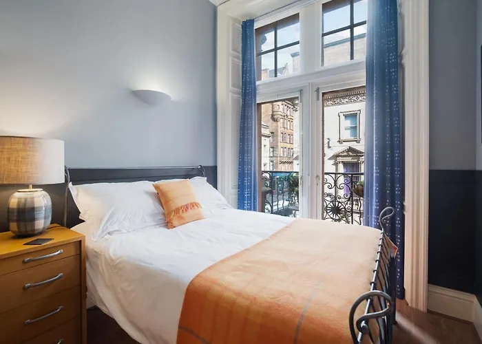All Vacation Rentals West George Street