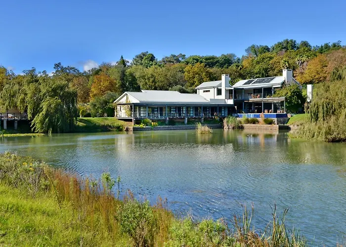 Hotel with pool: Ladybird Boutique Hotel At Kanonkop