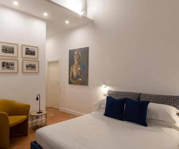  Eleonora Suites