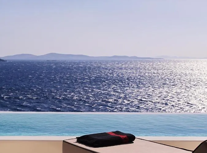 Kouros & Suites