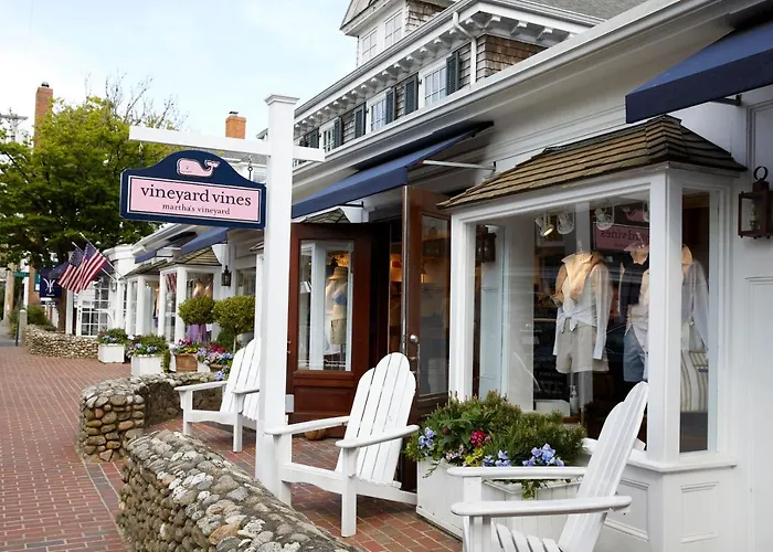 Hotels Close to Airport Christopher, The Edgartown Collection