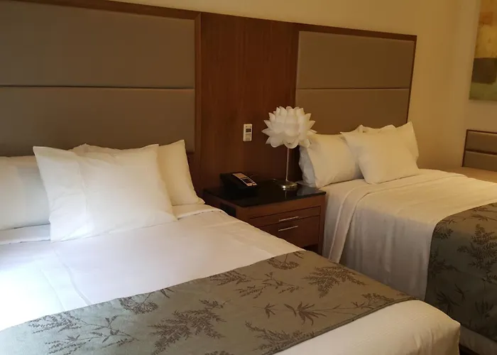 Airport Hotel: Americana Inn